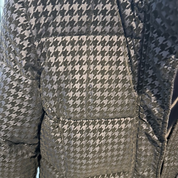 Patterned Puffer Jacket - Picture 5 of 5